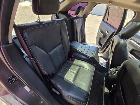 Used 2010 Ford Edge SEL FWD image 29