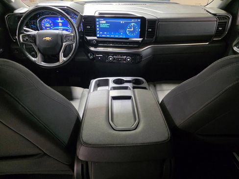 Used 2025 Chevrolet Silverado 1500 LT RWD image 14