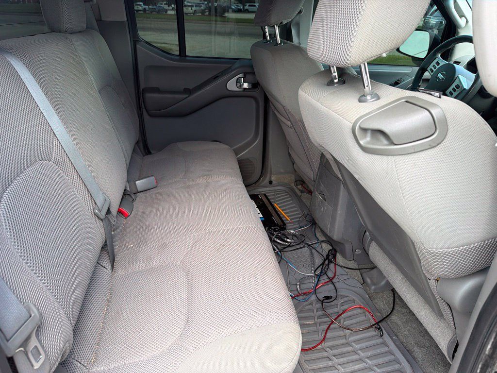 Used 2013 Nissan Frontier SV RWD image 15