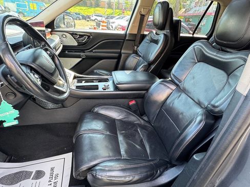 Used 2021 Lincoln Aviator Reserve w/ Equipment Group 210A image 10