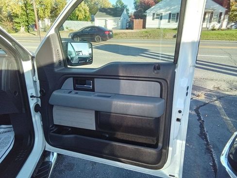 Used 2013 Ford F150 XLT w/ XLT Chrome Pkg AWD/4WD image 4
