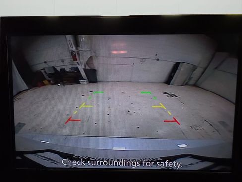 Used 2025 Nissan Rogue SV AWD/4WD image 24