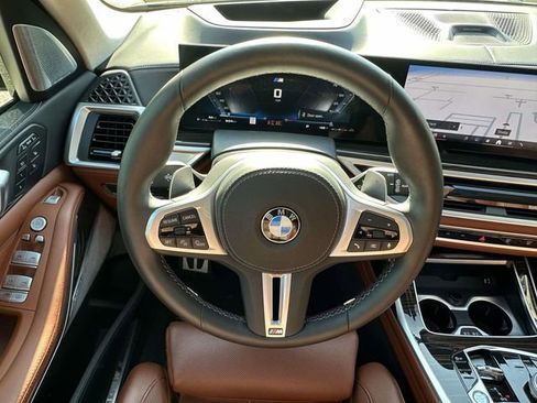 Certified 2025 BMW X7 M60i AWD/4WD image 24