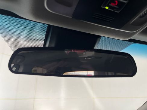 Used 2020 Toyota Camry SE FWD image 71