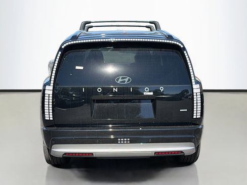 New 2026 Hyundai Ioniq 9 Limited image 4
