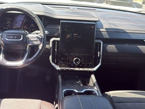 Used 2025 GMC Acadia Elevation FWD image 28