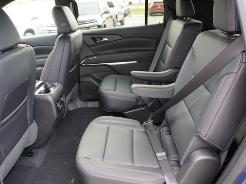 New 2026 Chevrolet Traverse Z71 w/ Driver Confidence Package image 11