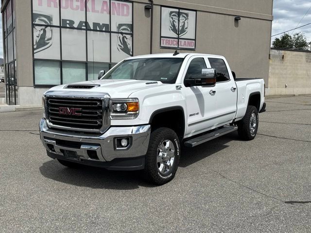 Used 2019 GMC Sierra 3500 SLT w/ Duramax Plus Package AWD/4WD image 10