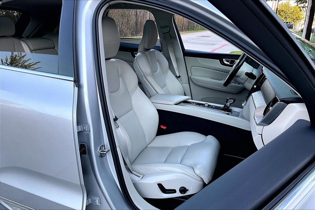 Used 2020 Volvo XC60 T5 Inscription AWD/4WD image 10