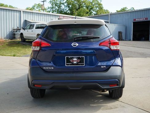 Used 2019 Nissan Kicks SR w/ SR Premium Package FWD image 19