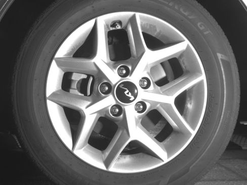 Used 2025 Kia Soul LX w/ LX Technology Package FWD image 21