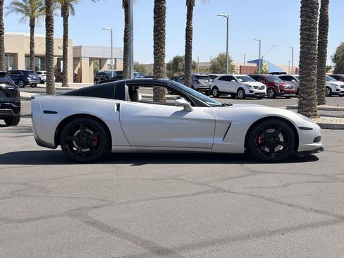 Used 2005 Chevrolet Corvette Coupe w/ Preferred Equipment Group RWD image 4