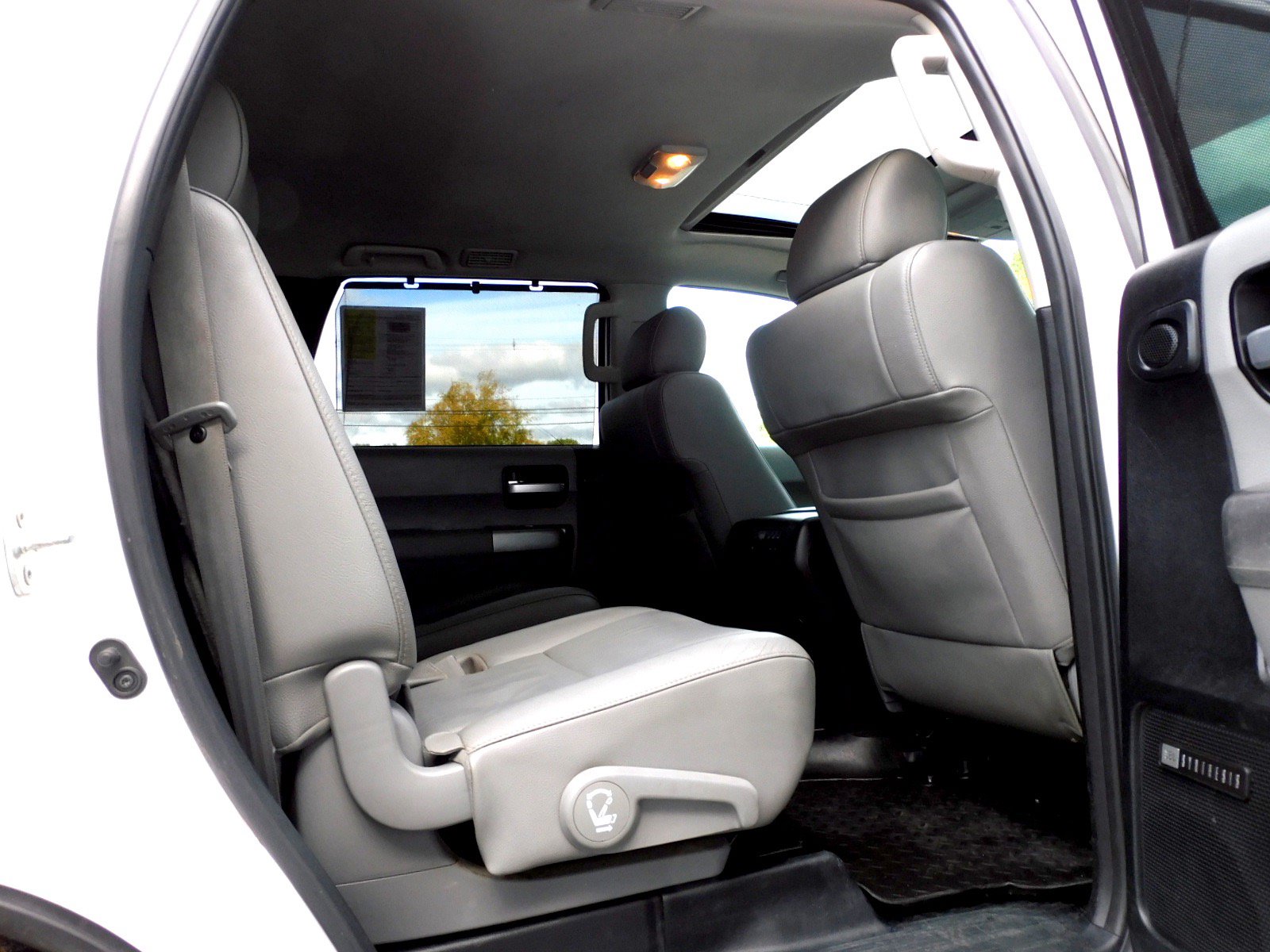 Used 2019 Toyota Sequoia Limited w/ Safety & Convenience Package AWD/4WD image 20