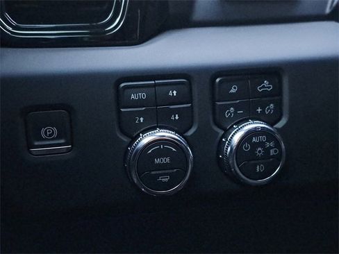 Used 2023 GMC Sierra 1500 AT4X w/ AT4X AEV Edition image 22