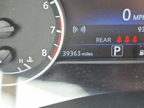 Used 2023 Nissan Murano SV w/ SV Midnight Edition Package AWD/4WD image 16