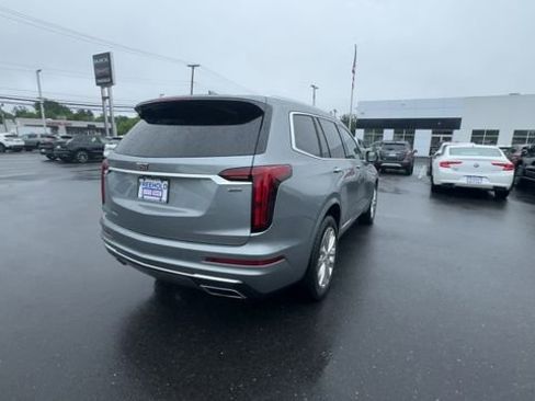 Used 2023 Cadillac XT6 Premium Luxury AWD/4WD image 7