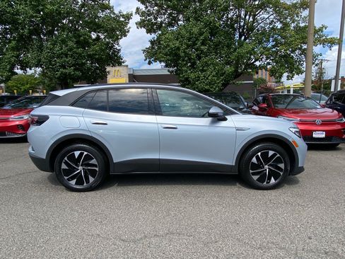 Used 2022 Volkswagen ID.4 Pro AWD/4WD image 2