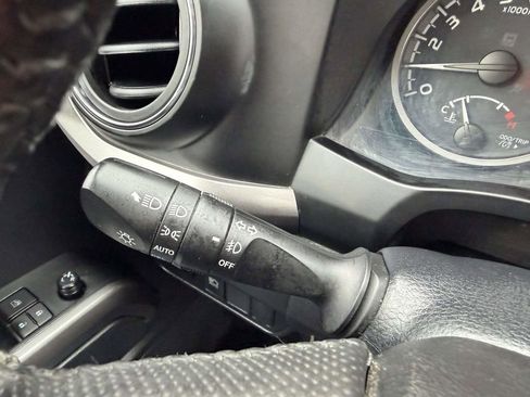 Used 2023 Toyota Tacoma SR5 image 33