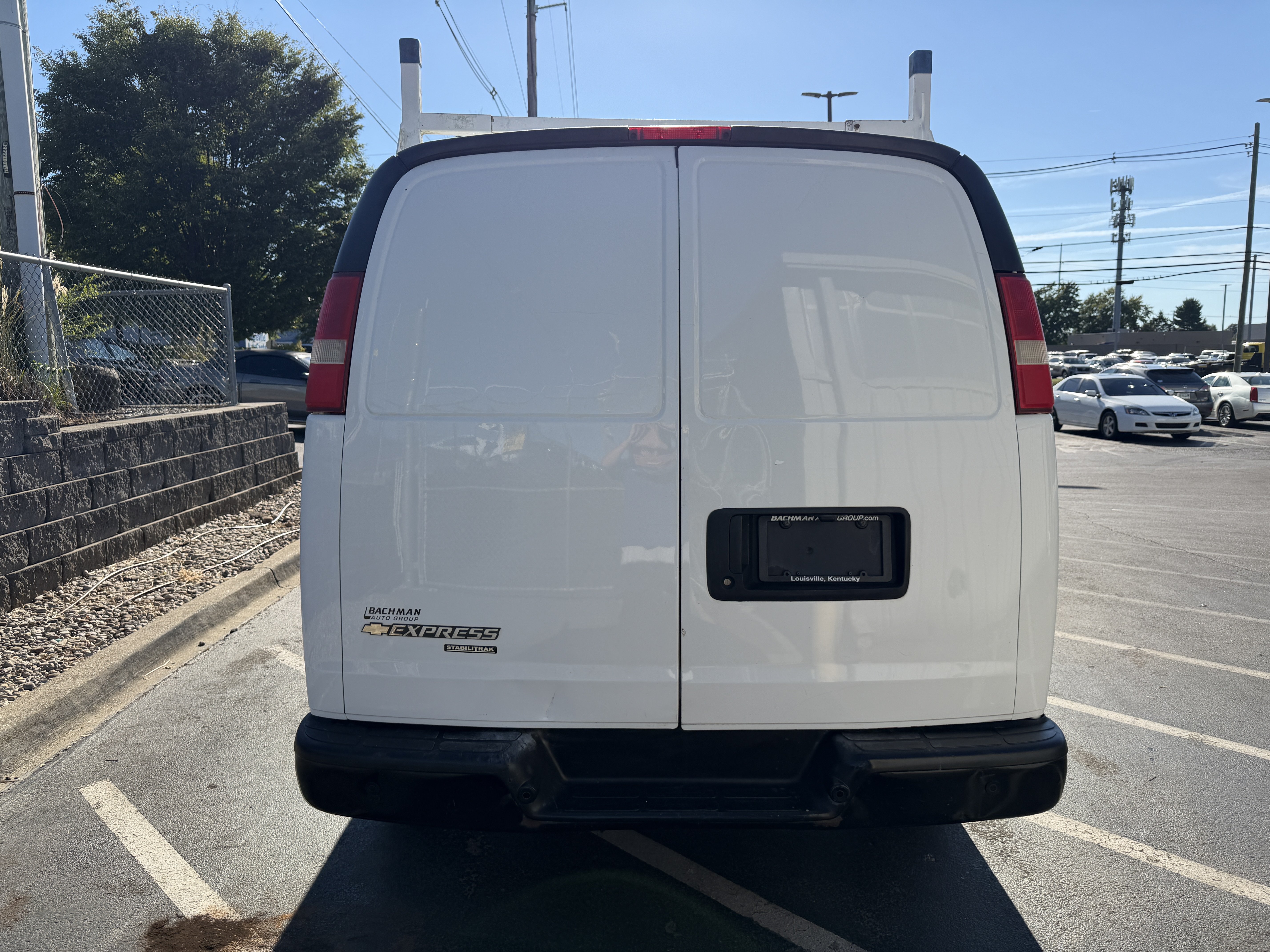 Used 2014 Chevrolet Express 2500 RWD image 6