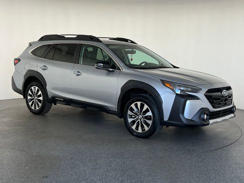 New 2025 Subaru Outback Limited image 9