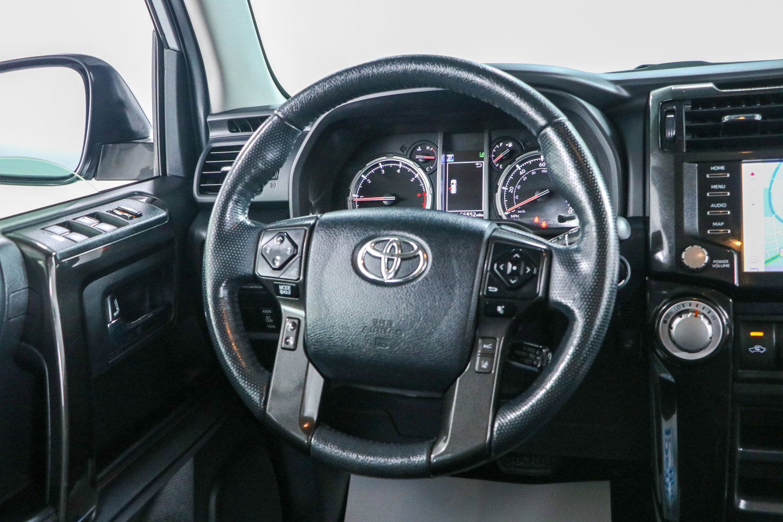 Used 2023 Toyota 4Runner TRD Off-Road Premium AWD/4WD image 13