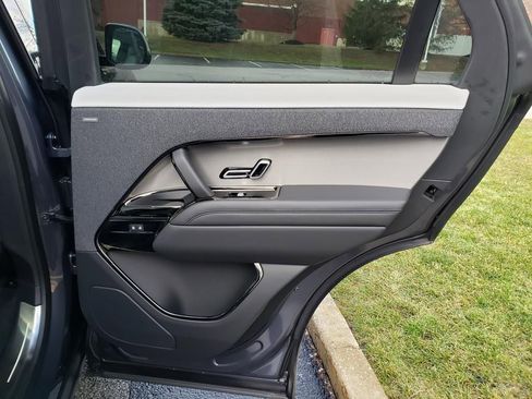 New 2026 Land Rover Range Rover Sport Dynamic SE image 16