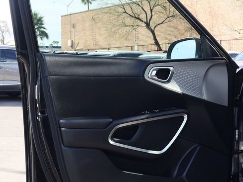 Used 2024 Kia Soul LX w/ Option Group 015 image 36