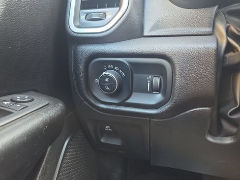 Used 2023 RAM 1500 Big Horn AWD/4WD image 20