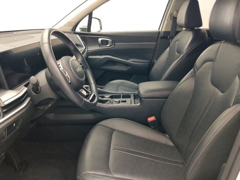 Used 2024 Kia Sorento S FWD image 17