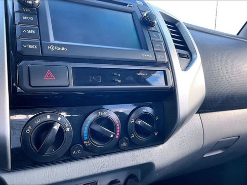 Used 2013 Toyota Tacoma PreRunner w/ Limited Pkg image 12