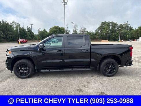 Used 2023 Chevrolet Silverado 1500 RST w/ Z71 Off-Road Package AWD/4WD image 4