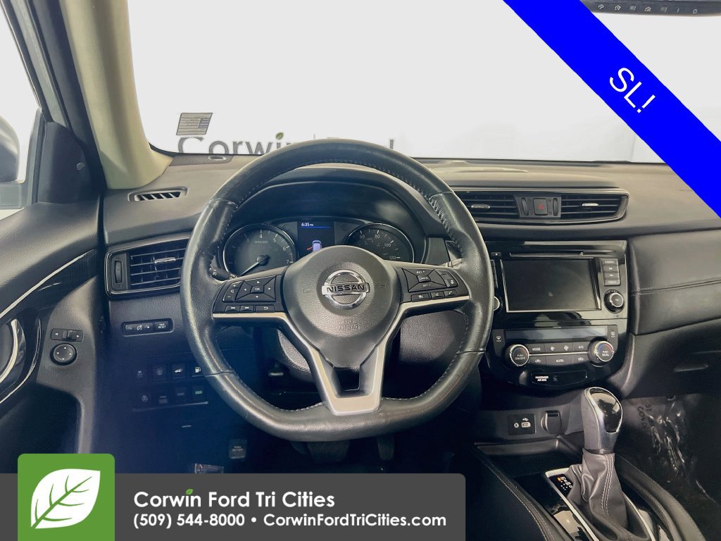 Used 2018 Nissan Rogue SL AWD/4WD image 25