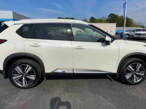 Used 2023 Nissan Rogue SL w/ SL Premium Package AWD/4WD image 9
