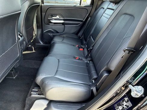 Certified 2023 Mercedes-Benz GLB 250 image 31