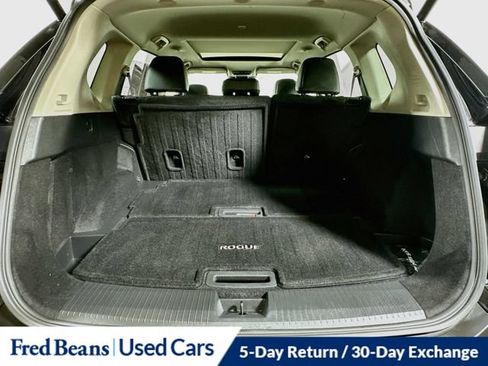 Used 2023 Nissan Rogue SL AWD/4WD image 32