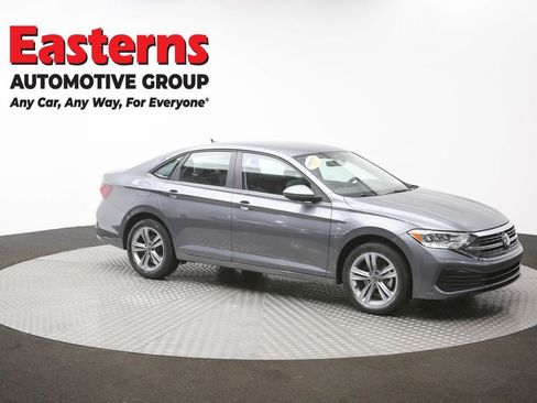 Used 2024 Volkswagen Jetta SE FWD image 44