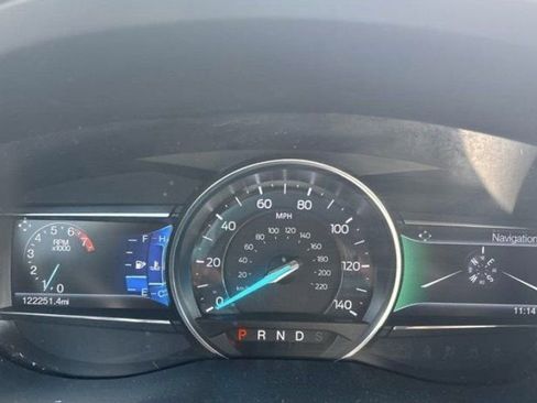Used 2017 Ford Explorer XLT w/ Equipment Group 202A AWD/4WD image 20