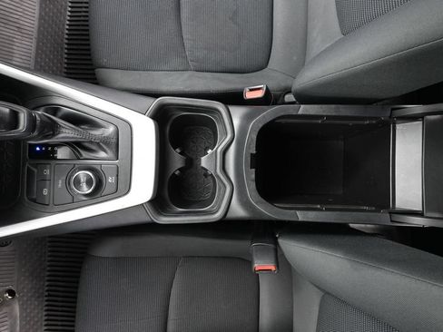 Used 2019 Toyota RAV4 LE w/ Carpet Mat Package AWD/4WD image 35