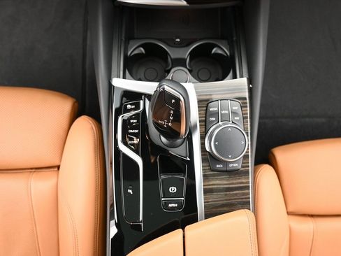 Used 2022 BMW 530i xDrive w/ Convenience Package image 14