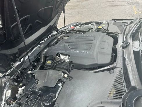 Used 2016 Jaguar F-TYPE S image 14