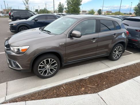 Used 2018 Mitsubishi Outlander Sport SE AWD/4WD image 1
