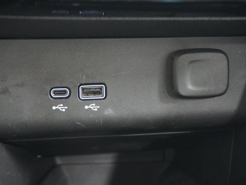 Used 2025 Buick Encore GX Sport Touring w/ Comfort Package image 27