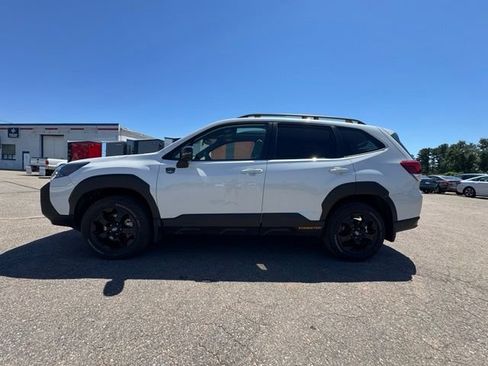 Used 2024 Subaru Forester Wilderness w/ Convenience Package AWD/4WD image 4