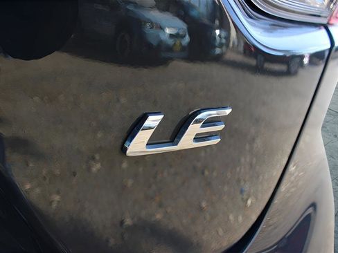 Used 2025 Toyota Corolla LE FWD image 10
