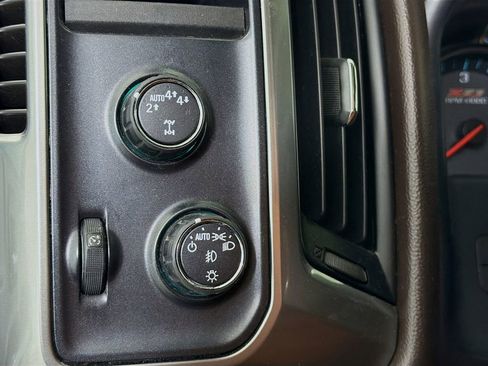 Used 2017 Chevrolet Silverado 1500 LT w/ All Star Edition image 12