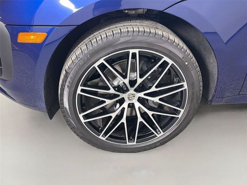 Used 2026 Porsche Macan Turbo AWD/4WD image 11