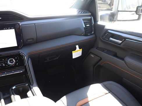 New 2026 GMC Sierra 3500 AT4 w/ AT4 Premium Plus Package AWD/4WD image 22