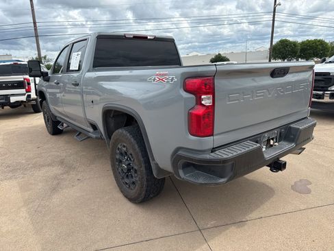 Used 2025 Chevrolet Silverado 2500 Custom w/ Custom Convenience Package AWD/4WD image 5