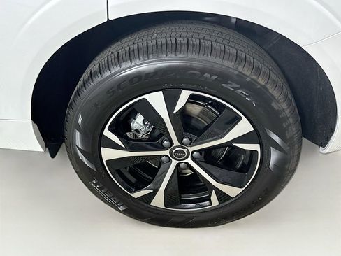 Used 2026 Volvo XC60 B5 Core image 21