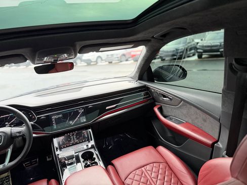 Used 2022 Audi SQ8 Premium Plus image 35